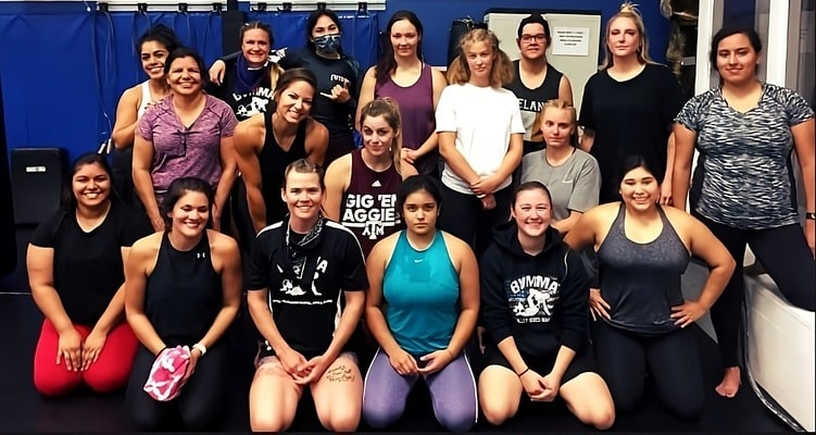 Women's self defense training